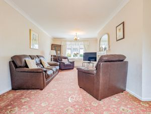 Lounge-Diner- click for photo gallery